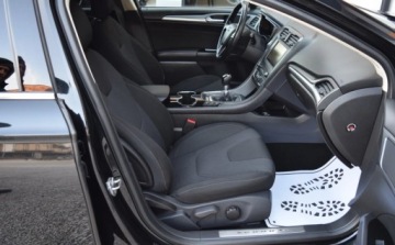 Ford Mondeo V Kombi 2.0 TDCi 150KM 2016 Ford Mondeo SW 2.0 TDCI Titanium Edition Navi Alum Pdc 2.0 Diesel 150KM, zdjęcie 35