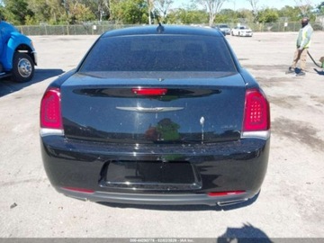 Chrysler 300C II 2023 Chrysler 300 Touring 2023 3.6 Benzyna 292KM, zdjęcie 4