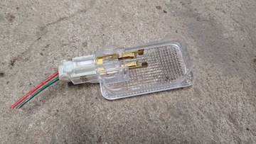 DAIHATSU TERIOS II LAMPA OSVĚTLENÍ KABINY