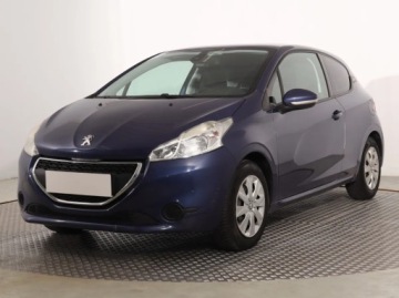 Peugeot 208 I Hatchback 3d 1.0 VTI 68KM 2014 Peugeot 208 1.0 VTi, Klima, Tempomat, Parktronic, zdjęcie 1