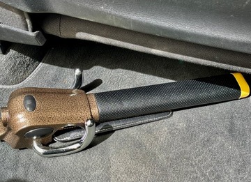 ПРОТИВОУГОННЫЙ АВТОМОБИЛЬНЫЙ ЗАМОК НА РУЛЕ