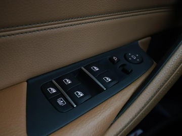 BMW Seria 5 G30-G31 Limuzyna 530e iPerformance 252KM 2017 BMW 530 Luxury Line PHEV panorama skóra kamera, zdjęcie 35