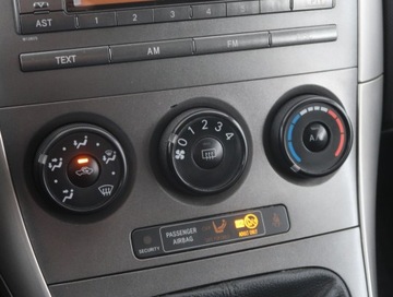 Toyota Auris I Hatchback 1.6 i 16V VVT-i 124KM 2007 Toyota Auris 1.6 Dual VVT-i, Salon Polska, zdjęcie 11