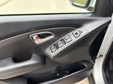 Hyundai ix35 SUV 1.6 GDI 135KM 2013 HYUNDAI IX 35 KLIMATRONIC PARKTRONIC ALU ŚWIETNY STAN SERWISOWANY W ASO, zdjęcie 12