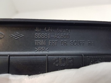 KIA CEED II OSŁONA PROGU PRAWY PRZÓD 2012-