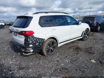 BMW X7 2022 BMW X7 m50i, 2022r., 4x4, 4.4L 4.4 Benzyna 523KM, zdjęcie 2