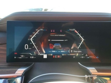 BMW Seria 7 G70 2023 BMW Seria 7 740i 2023 3.0l 3.0 Benzyna 375KM, zdjęcie 9