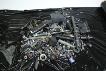 APRILIA PEGASO STRADA 650 05-11 ŚRUBY ŚRUBKI