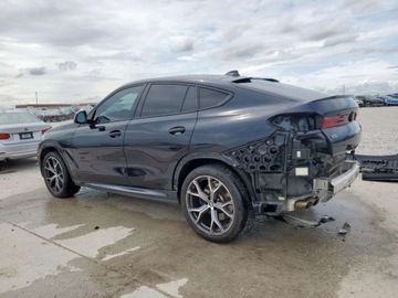 BMW X6 G06 2021 BMW X6 M50I 2021 4.4l 4.4 Benzyna 523KM, zdjęcie 1