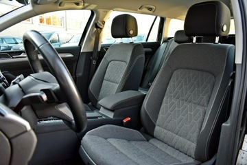 Volkswagen Passat B8 Variant Facelifting 1.5 TSI EVO 150KM 2023 Volkswagen Passat Bezwypadkowy / Salon Polska /, zdjęcie 10