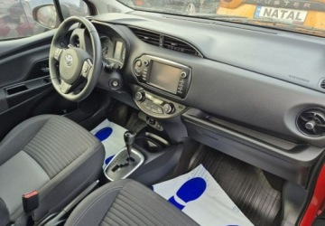 Toyota Yaris III Hatchback 5d Facelifting 2017 1.5 Hybrid 100KM 2018 Toyota Yaris Tylko 55.000km Super stan8 2 komp kol 1.5 Hybryda 100KM, zdjęcie 12