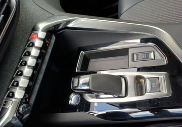 Peugeot 3008 II Plug-In Hybrid Facelifting 1.6 HYBRID 225KM 2021 Peugeot 3008 149 1.6 PureTech Hybrid PHEV Allure 225 KM I wl. FV23, zdjęcie 14