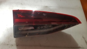 SKODA OCTAVIA 4 IV 5E7 LEWA LAMPA W KLAPĘ TYŁ LED