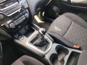 Nissan Qashqai II Crossover 1.6 dCi 130KM 2016 Nissan Qashqai Salon PL 4X4 1,6T diesel manual 1.6 Diesel 130KM, zdjęcie 14