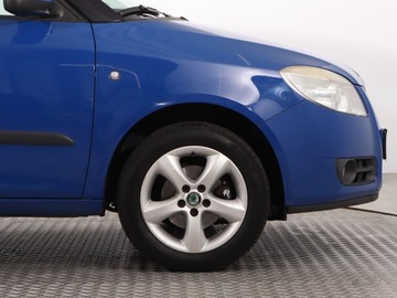 Skoda Fabia II Hatchback 1.2 i HTP 12V 70KM 2009 Skoda Fabia 1.2 12V, Klima, Tempomat, zdjęcie 14