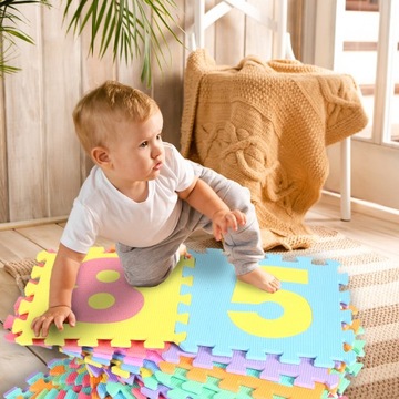 КОВРИК-ПАЗЗЛ 29x29см 36 ПРЕДМЕТОВ ЦИФРЫ БУКВЫ СУМКА НА МОЛНИИ