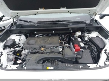Toyota 2024 Toyota RAV4 2024r., XLE, od ubezpieczalni 2.5 Benzyna 203KM, zdjęcie 11