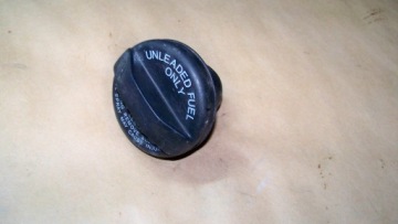 Fiat Panda II 2 09r korek wlewu paliwa