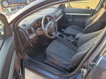 Opel Vectra C Sedan 1.9 CDTI ECOTEC 120KM 2007 Opel Vectra Opel Vectra C 1.9 1.9 Tdi Raty Zamiana 1.9 Diesel 120KM, zdjęcie 9