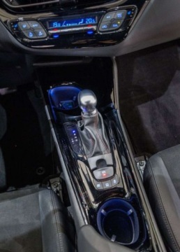 Toyota C-HR I Crossover Facelifting 2.0 Hybrid Dynamic Force 184KM 2023 Toyota C-HR 2.0 Hybrid GR Sport 2.0 Hybryda 184KM, zdjęcie 27