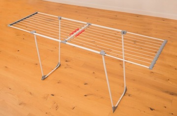 ОТДЕЛЬНО СТОЯЩАЯ ГОРИЗОНТАЛЬНАЯ ВЫДВИЖНАЯ СУШИЛКА ДЛЯ ОДЕЖДЫ И БЕЛЬЯ, 200 СМ