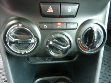 Peugeot 2008 I SUV 1.6 e-HDi 92KM 2015 Peugeot 2008 1.6 HDI 92, zdjęcie 20