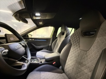 Skoda Octavia IV Liftback 1.5 TSI EVO 150KM 2025 Skoda Octavia Sportline 1.5TSI 150KM DSG, Bezwypad, zdjęcie 19