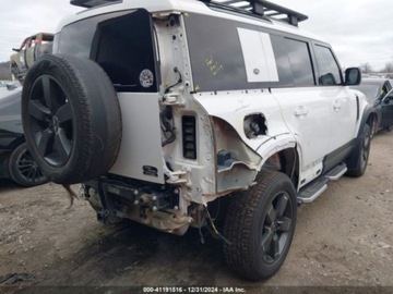 Land Rover Defender IV (L663) 2023 Land Rover Defender 110s, 2023r., 4x4, 2.0L 2.0 Benzyna 296KM, zdjęcie 3