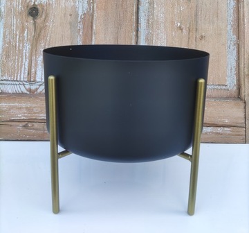 ЦВЕТОЧНЫЙ ГОРШОК, МЕТАЛЛИЧЕСКАЯ КРЫШКА, ПОДСТАВКА ДЛЯ ЦВЕТОВ, ЧЕРНЫЙ