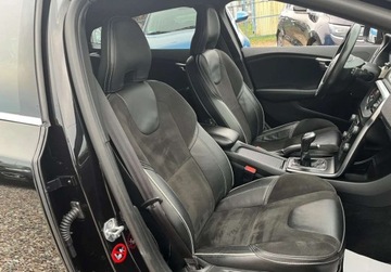 Volvo V40 II Hatchback Facelifting 2.0 D2 120KM 2018 Volvo V40 , R- Design , nawigacja , skorzane fotele 2.0 Diesel 120KM, zdjęcie 32