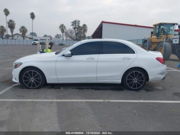 Mercedes Klasa C W206 2021 Mercedes-Benz Klasa C 300 2021 2.0l 2.0 Benzyna 255KM, zdjęcie 2