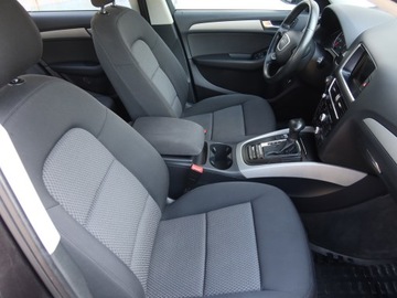 Audi Q5 I SUV Facelifting 2.0 TDI 177KM 2013 Audi Q5 2.0 TDI, 174 KM, 4X4, Automat, Xenon, zdjęcie 8