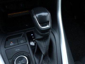 Toyota RAV4 V SUV 2.5 Hybrid Dynamic Force 222KM 2021 Toyota RAV 4 2.5 Hybrid, Salon Polska, zdjęcie 15