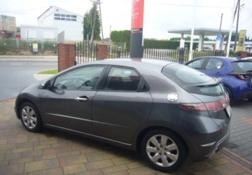 Honda Civic VIII Hatchback 3d 1.4 i-VTEC 100KM 2009 Honda Civic Honda Civic VIII Salon PL - I wlasciciel 1.3 Benzyna 100KM, zdjęcie 9