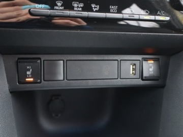 Toyota 2022 Toyota Yaris Cross 1.5 VVT-iE, Salon Polska, zdjęcie 15