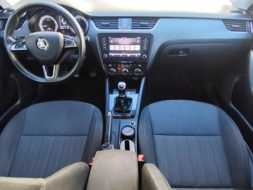 Skoda Octavia III Kombi Facelifting 1.5 TSI ACT 150KM 2018 Škoda Octavia Skoda Octavia Zadbana wyposażenie, zdjęcie 23