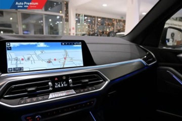 BMW X5 G05 SUV 2.0 25d 231KM 2022 BMW X5 xDrive25dAdaptacyjne Reflektory LEDPakiet Sportowy MFotele Sportowe, zdjęcie 13