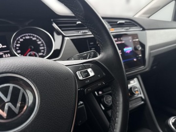 Volkswagen Touran III 1.5 TSI EVO 150KM 2020 Volkswagen Touran 1.5 TSI / 150KM, HAK, Salon Pols, zdjęcie 14