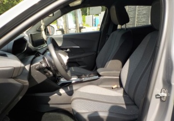 Peugeot 2008 II SUV Facelifting 1.2 PureTech 130KM 2024 Peugeot 2008 Okazja 1.2 Benzyna 130KM, zdjęcie 29