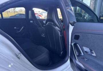 Mercedes CLA C118/X118 Coupe AMG Facelifting 2.0 45 S 421KM 2025 Mercedes-Benz CLA 45 S 4M Coupe Pakiet AMG Premium Plus 2.0 Benzyna, zdjęcie 18