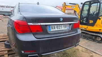 BMW Seria 7 F01 Sedan 750i 407KM 2012 BMW 7 (F01, F02, F03, F04) 750i 408 KM, zdjęcie 3