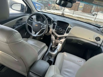 Chevrolet Cruze Sedan 2.0 TD 150KM 2010 Chevrolet Cruze Chevrolet Cruze 2,0 Diesel Zadbany Zamiana 2.0 Diesel 150KM, zdjęcie 2