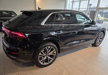 Audi Q8 SUV 3.0 45 TDI 231KM 2024 Audi Q8 Salon Polska Sline zawieszenie pneumatyczne , radary,marix 3.0