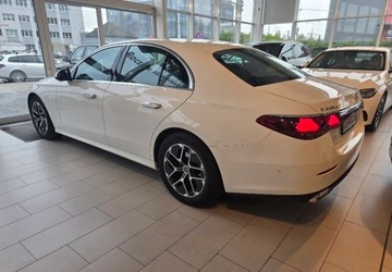 Mercedes Klasa E W214 2025 Mercedes-Benz Klasa E Salon Polska Aut 9G 4x4 5L radary 2.0 Diesel 195KM, zdjęcie 8