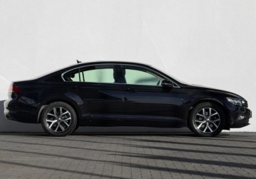 Volkswagen Passat B8 Variant Facelifting 1.5 TSI EVO 150KM 2022 Volkswagen Passat Reflektory LED FrontLane Assist ACC Salon PL FVAT23, zdjęcie 2