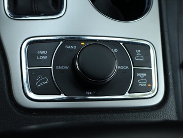 Jeep Grand Cherokee IV Terenowy Facelifting 2016 3.0 CRD 250KM 2018 Jeep Grand Cherokee 3.0 CRD, Salon Polska, zdjęcie 18