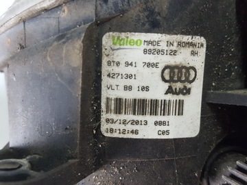 AUDI A1 8X 10-14R HALOGEN PRAVÝ 8T0941700E