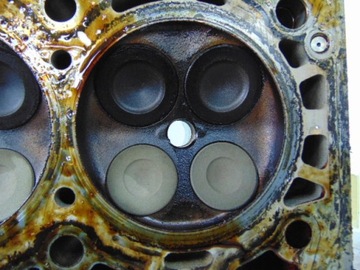 SAAB 93 HLAVA MOTORU ---