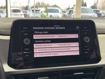 Volkswagen T-Roc I SUV Facelifting 1.5 TSI ACT 150KM 2023 Volkswagen T-Roc Life Kamera cofania Asystent parkowania CarPlayAndroid, zdjęcie 30