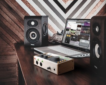 Universal Audio VOLT 476 — аудиоинтерфейс USB